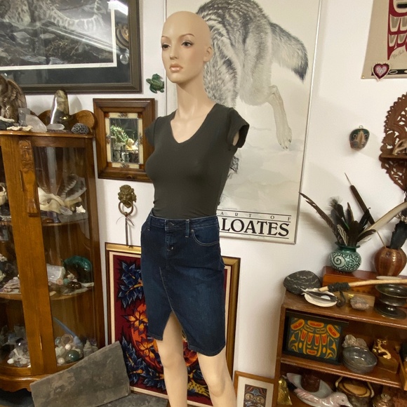 Denim Midi Skirt with Front Split - Picture 4 of 11